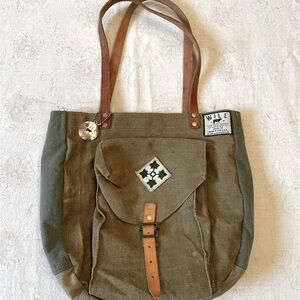 WILL LEATHER GOODS
Tote/Shoulder Bag